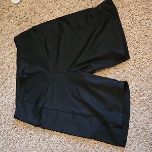 PINK Active High-Waisted Biker Shorts w/Pockets